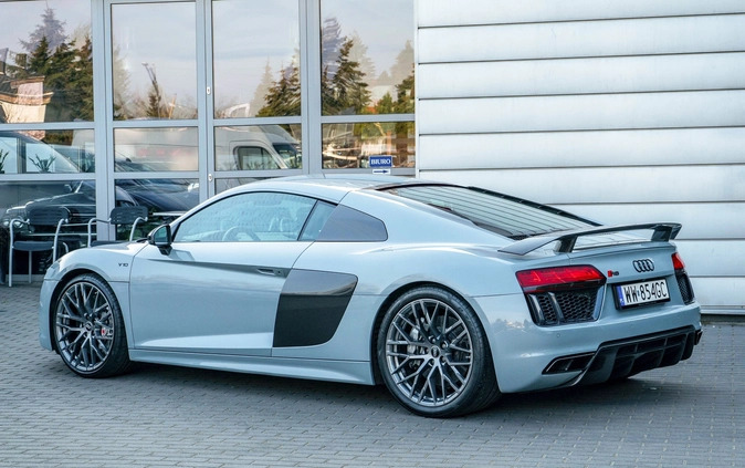 Audi R8 cena 528000 przebieg: 42000, rok produkcji 2017 z Janikowo małe 277